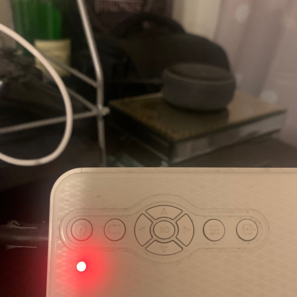Crosstour Mini Projector - Picture 4 of 5
